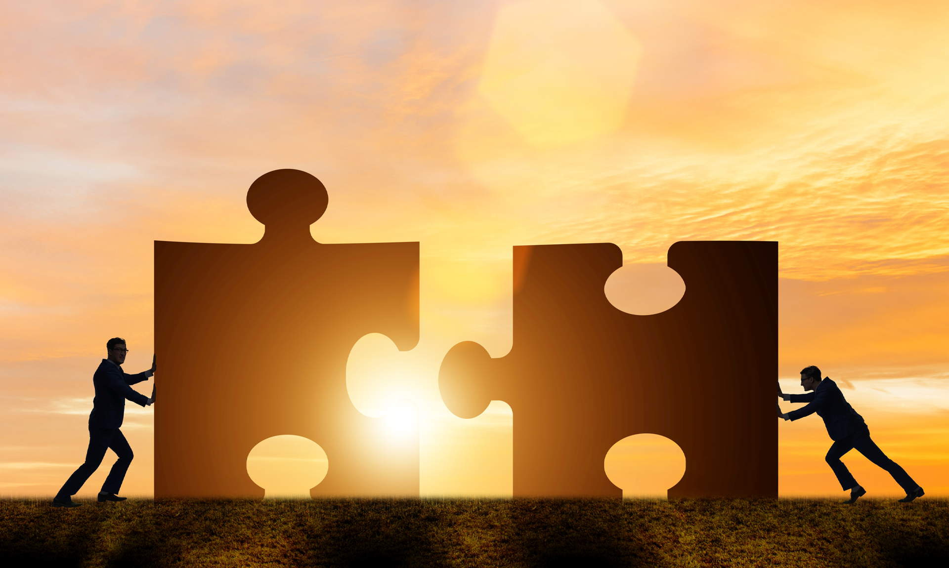 Matchmaking B2B: persone che compongono un puzzle/B2B Matchmaking: People making a puzzle together